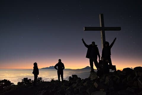 Caminata al amanecer en el Ajusco con fotos de dron: el amanecer más alto de la CDMX