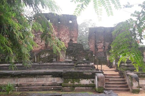 Colombo To Polonnaruwa,Dambulla,Sigiriya & Kandy 3 Day Tour