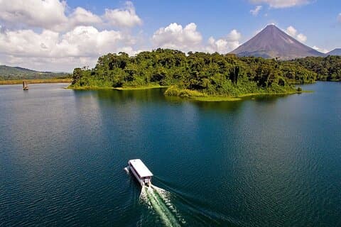 Gemeinsame Seeüberquerung von Monteverde nach La Fortuna de Arenal
