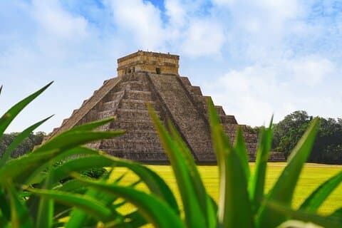 Tour Con Guia a Chichen Itza Cenote y Valladolid