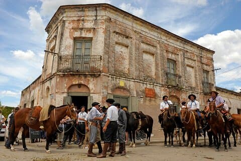 Skræddersyet dagstur til San Antonio de Areco og Estancia El Ombu