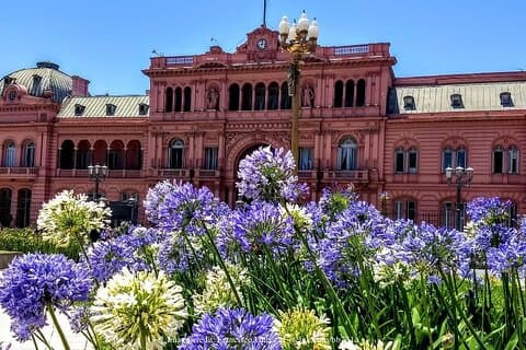 Plaza de Mayo: The Heart of Buenos Aires Private Walking Tour