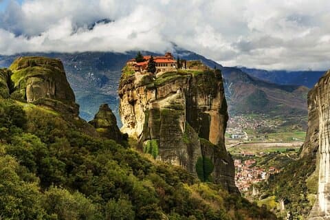 Excursão privada a Meteora e Termópilas saindo de Atenas