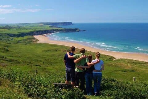 Tour privato del Giant's Causeway da Belfast in Mercedes di lusso