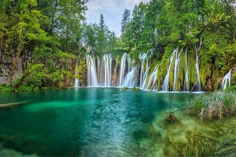 Private Flucht nach Plitvicer Seen & Zadar von Split mit Mittagessen