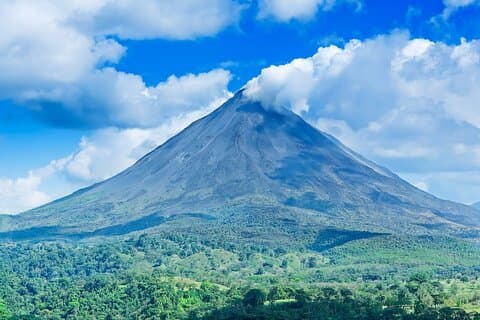 Privater Transfer von/nach Cahuita und von/nach Arenal La Fortuna