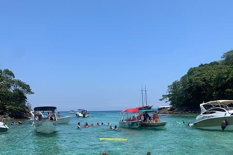 Tour privado en lancha rápida en Angra dos Reis
