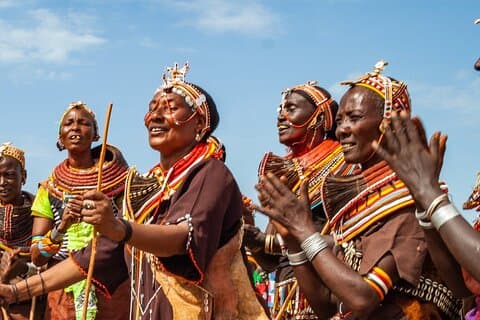 10 Dias: Samburu - Lago Turkana - Sibiloi - Deserto Chalbi - Safari Olpejeta