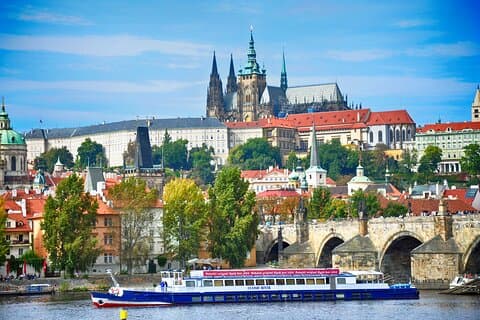 Praga Tour de meio dia da cidade, incluindo cruzeiro do rio Vltava