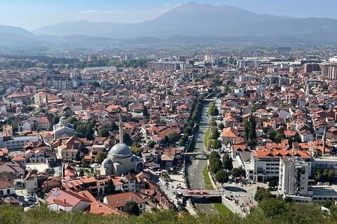 The Pretty Prizren (Kosovo) - från Tirana