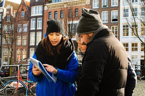 Excursão a pé pelo centro da cidade de Amsterdã em italiano