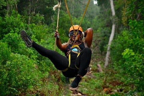 Aventura de dia inteiro: snorkel, ATV, Ziplines & Cenote com almoço