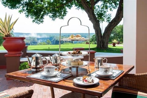 Victoria Falls Guided Tour with High Tea