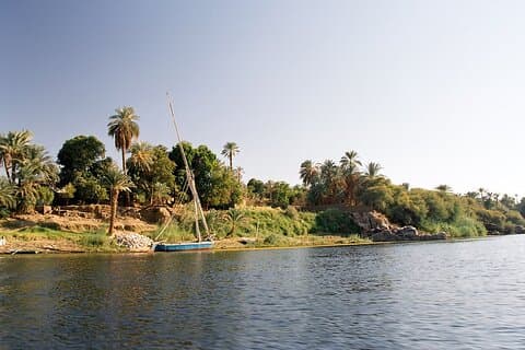 Tour privato di Felucca all'isola di Elefantina da Assuan