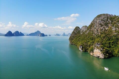 Luxury Private Motor Yacht Charter by Simba Sea Trips