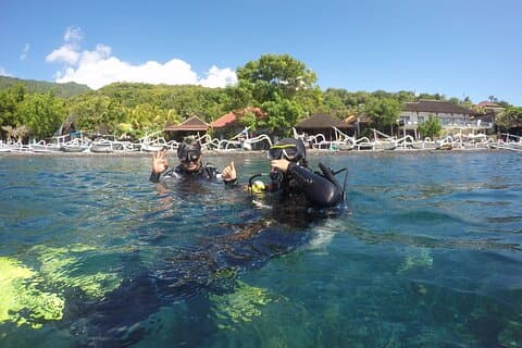 Découvrez la plongée sous-marine à Bali avec photo et vidéo