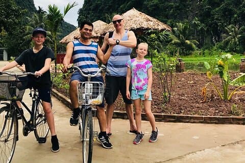 4 Tage Easy & Free Hanoi - Halong Bay - Ninh Binh mit Englisch sprechendem Fahrer