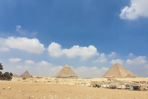 Pyramiden von Gizeh mit Kamelritt, Sakkara, ATV-Fahrt bei Sonnenuntergang mit Mittagessen