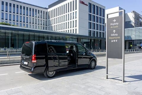 Krakow: Private Airport Transfer