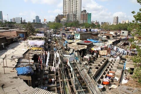 Dharavi, Dhobighat e Mumbai Dabbawallas