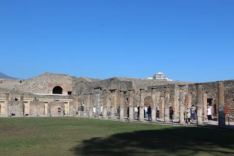 La bella Pompeya, tour de dos horas para descubrir los lugares escondidos de la ciudad