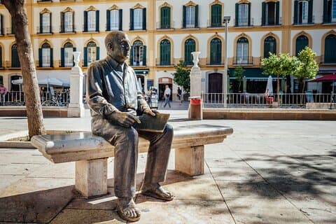 Picasso's Puzzle Walking Tour : Jeu de ville autonome