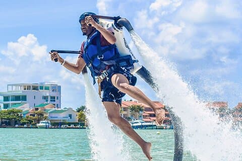 Flyg över lagunen, Jetpack. Den mest fantastiska aktiviteten i Cancun