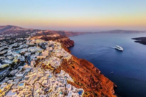 Santorini Förstagångsbesökare privat rundtur med vinprovning