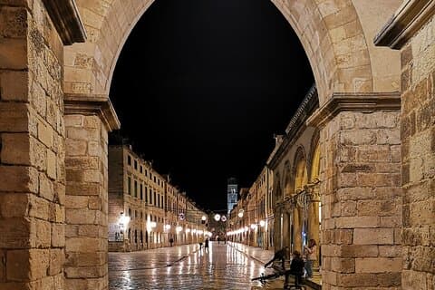 Dubrovnik bei Nacht Rundgang