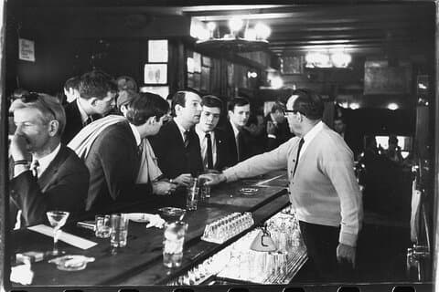 Orgoglio a New York prima del tour a piedi di Stonewall
