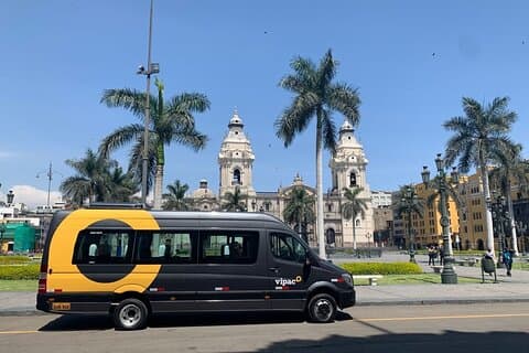 Transporte de chegada para o aeroporto de Lima para grupos pequenos