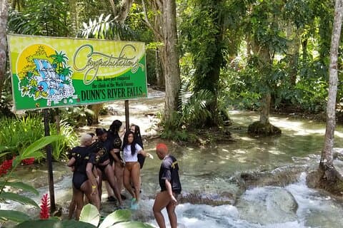 Kombination aus Falls Flyer Zipline, Dunn's River Falls und Secret Falls