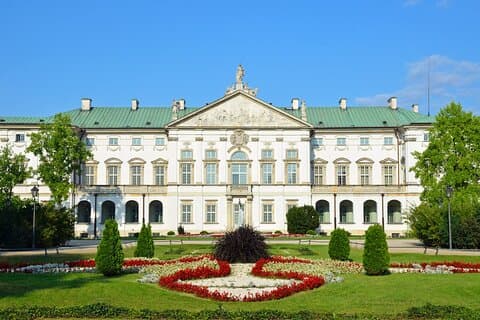 Warsaw’s Muranów: Jewish Heritage Exploration Game and Tour