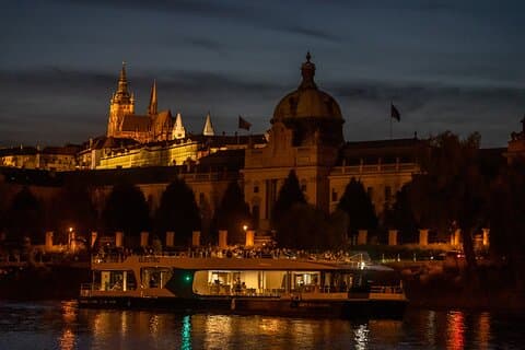 Evening Eco Cruise With a Glass of Prosecco in Bohemia