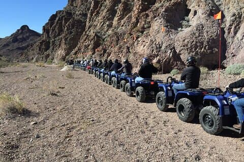 Tour de quadriciclo pelo Lake Mead National Park com passeio de helicóptero opcional pelo Grand Canyon