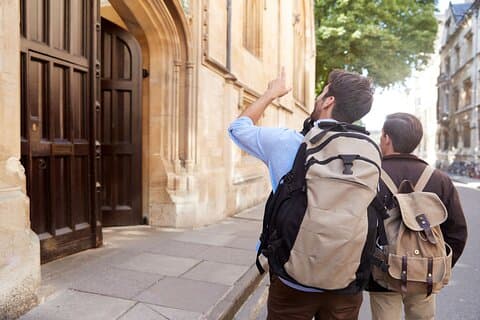 Oxbridge Audio-wandeltochten - begeleid door deskundige historicus