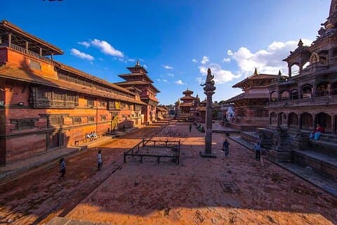 Excursão de dia inteiro pelas praças de Patan e Bhaktapur Durbar