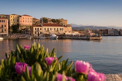 Tour di un'intera giornata a Creta occidentale: Chania e Rethymnon Old Town e Kournas Lake
