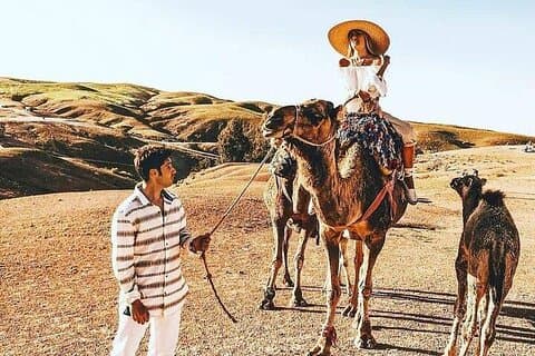 Tour privato al deserto di Agafay e alle montagne dell'Atlante