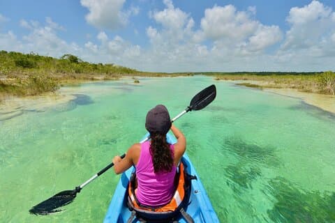 1-dagers tur til Bacalar med kajakkpadling, Marmol Beach Club og Cenote