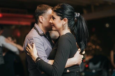 Experiência de dança para amantes da salsa em Barcelona