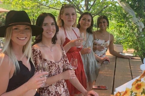 Halbtägige Weintour durch die Lake Country – Inkl. Verkostungsgebühren und Reiseführer.
