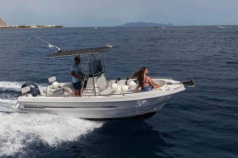 Full Day Boat Rental with License in Santorini