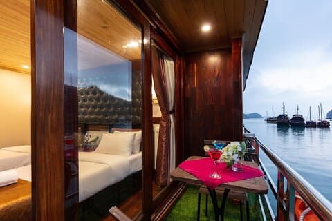 Fantástico crucero de lavanda de 2 días y 1 noche con: kayak, comidas, pesca, traslado, guía