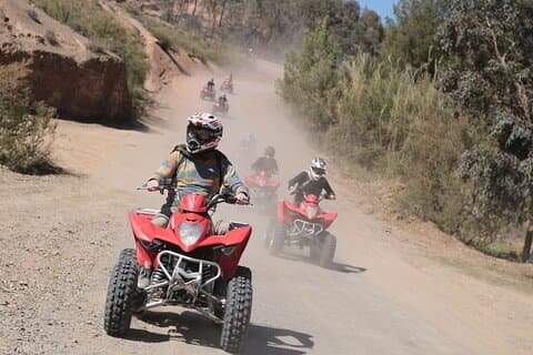 Quad-cykling og middag i Agafay-ørkenen fra Marrakech