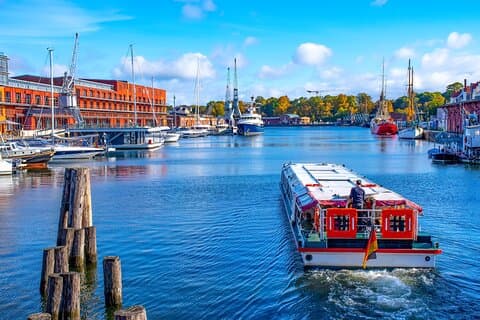 Cruzeiro de barco e passeio a pé privado pela cidade velha de Lubeck