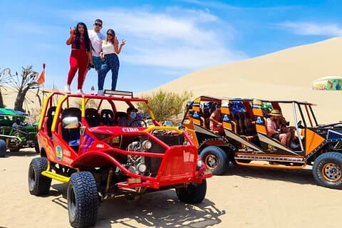 Paracas y Huacachina desde LIMA, Islas Ballestas og sandboarding