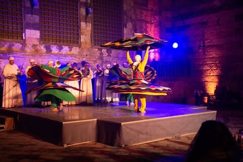 Al Tannoura Egyptian Heritage Dance Troupe Le Caire