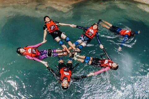 Cebu: Canyoneering + Kawasan Falls Day Tour