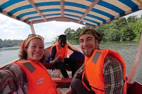 Gita turistica di un'intera giornata a Jinja con crociera in battello sulla sorgente del Nilo